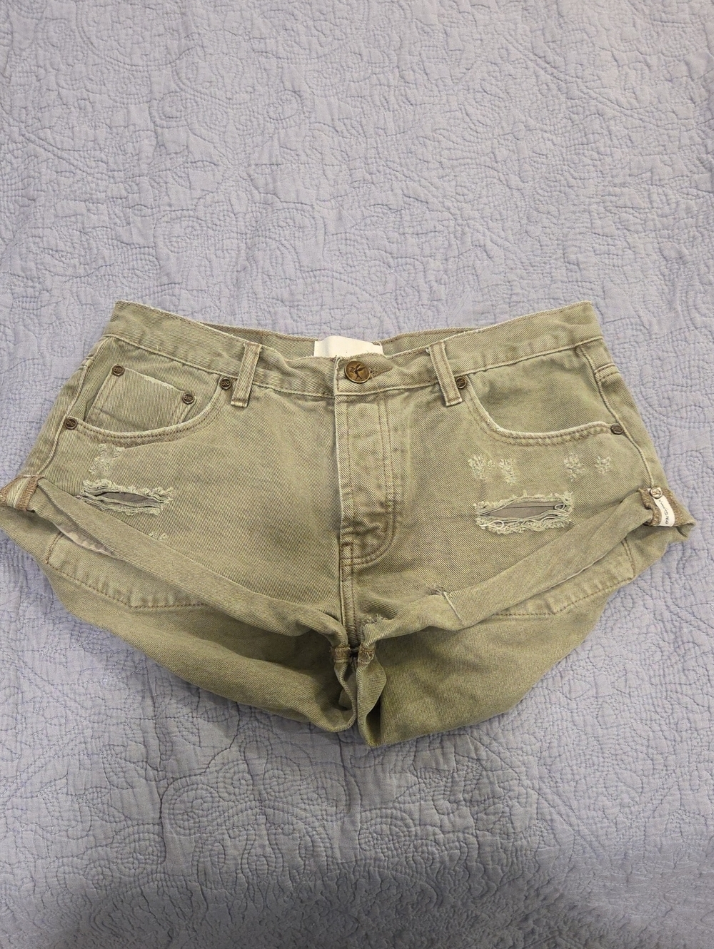 One Teaspoon Olive Green "Bandits" Distressed Denim Cutoff Shorts Size 30!